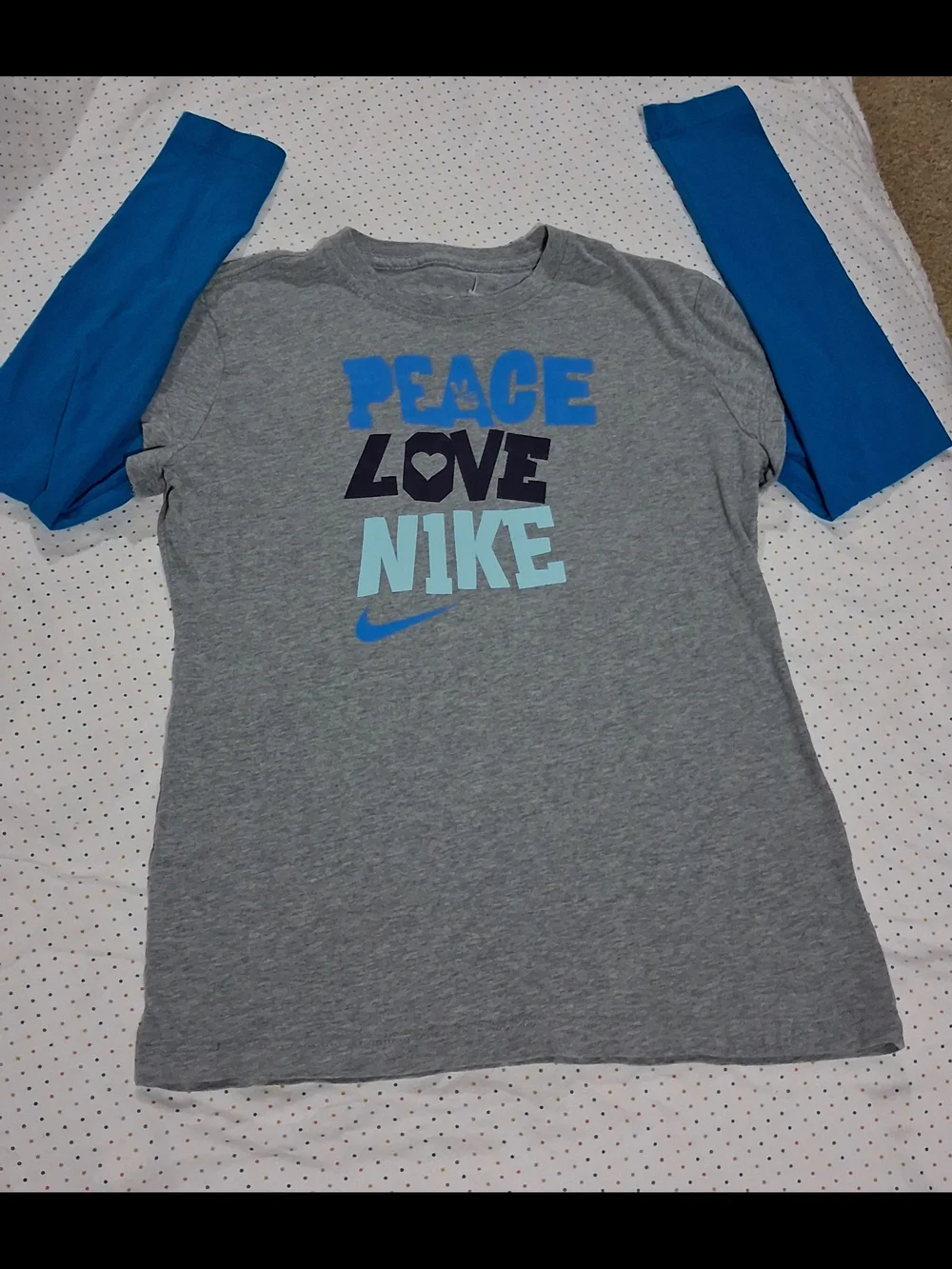Nike Kids Size Large  'Peace Love' Gray & Blue Long-Sleeve Tee